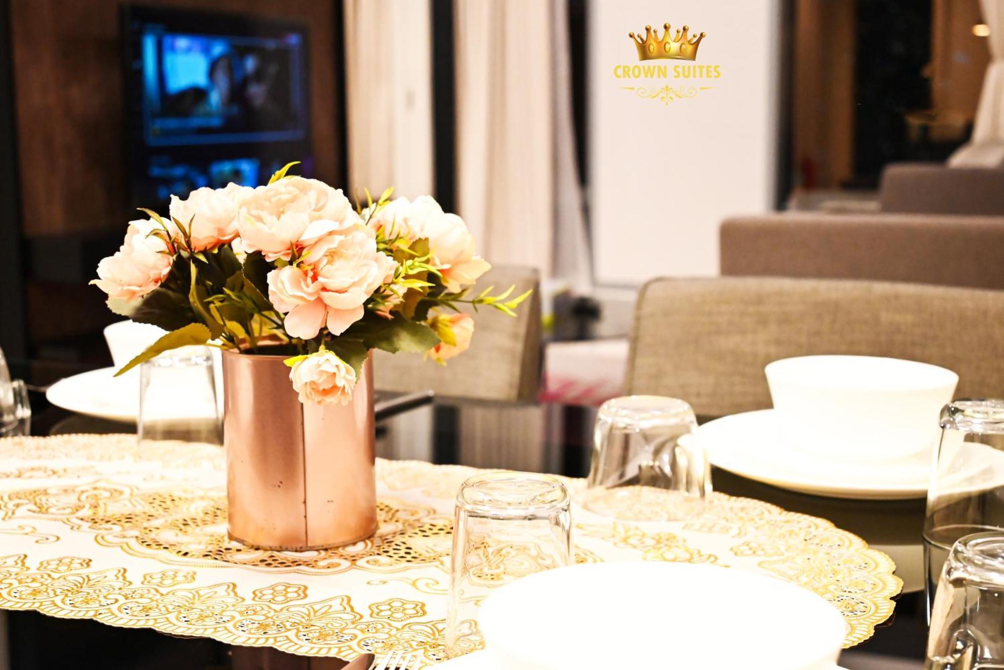 Crown Suites Tropicana Klcc Kuala Lumpur City Center מראה חיצוני תמונה